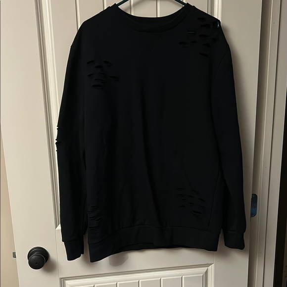 Men's Large sweater - Picture 2 of 3